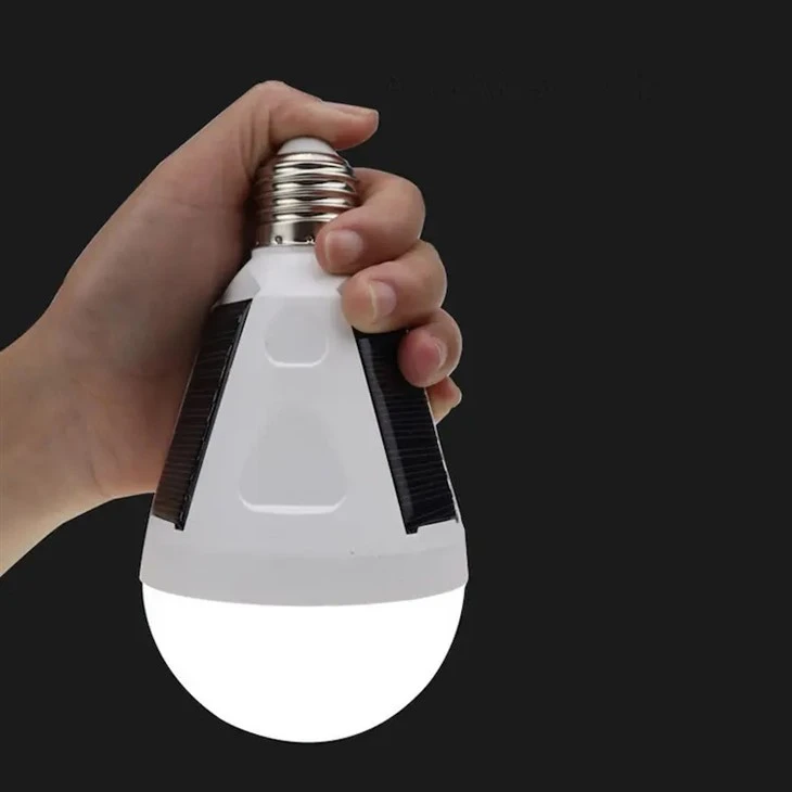 Solar Powered Emergency Lamp