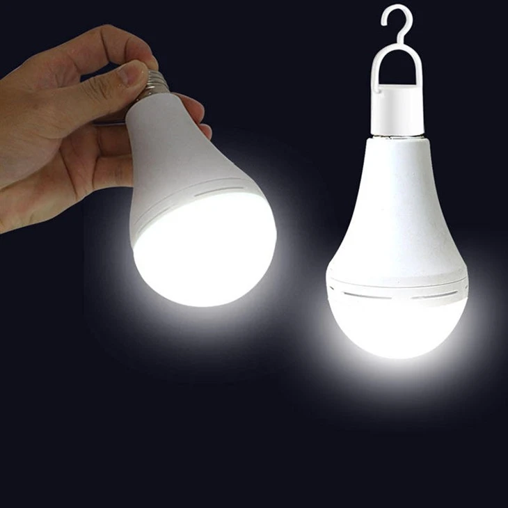 Lampu Bohlam Led Isi Ulang Dengan Output Lumen Tinggi